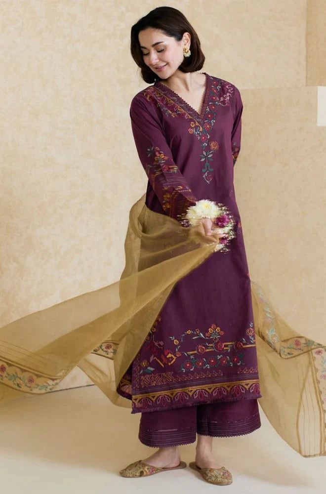 ❄️ Labasée Haya – Winter Collection 2025 | Coco by Zara Shah FL7A Dhanak 3PC with Heavy Embroidery & Embroidered Dupatta ❄️