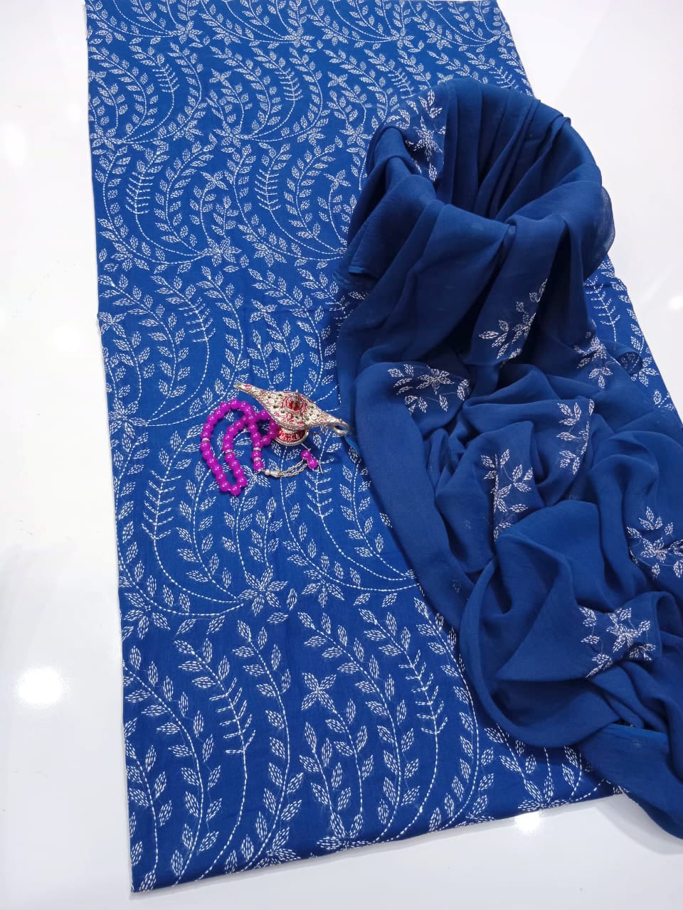 Summer Collection – Lawn 3Pc Suit with Kacha Work & Chiffon Dupatta