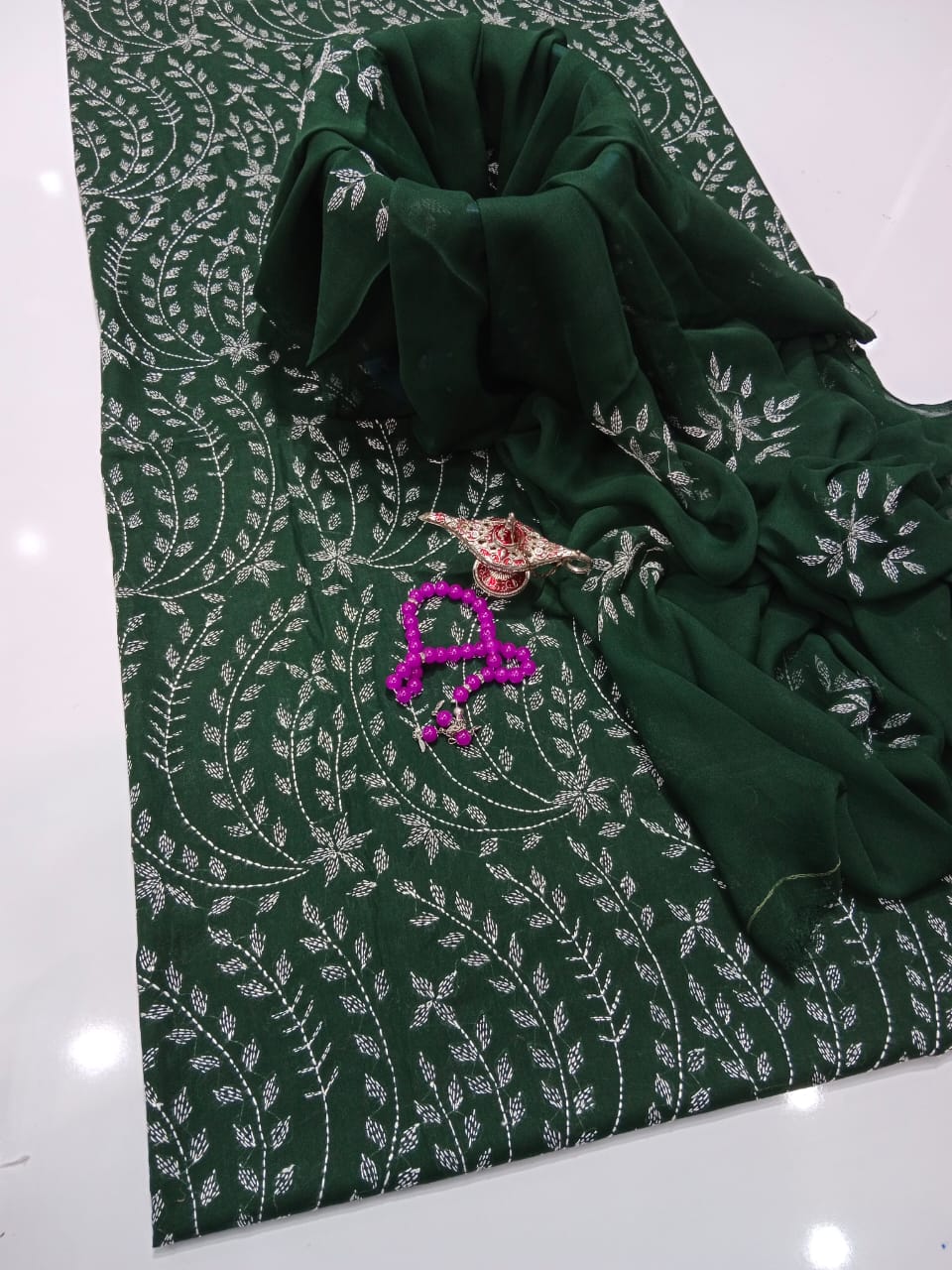 Summer Collection – Lawn 3Pc Suit with Kacha Work & Chiffon Dupatta