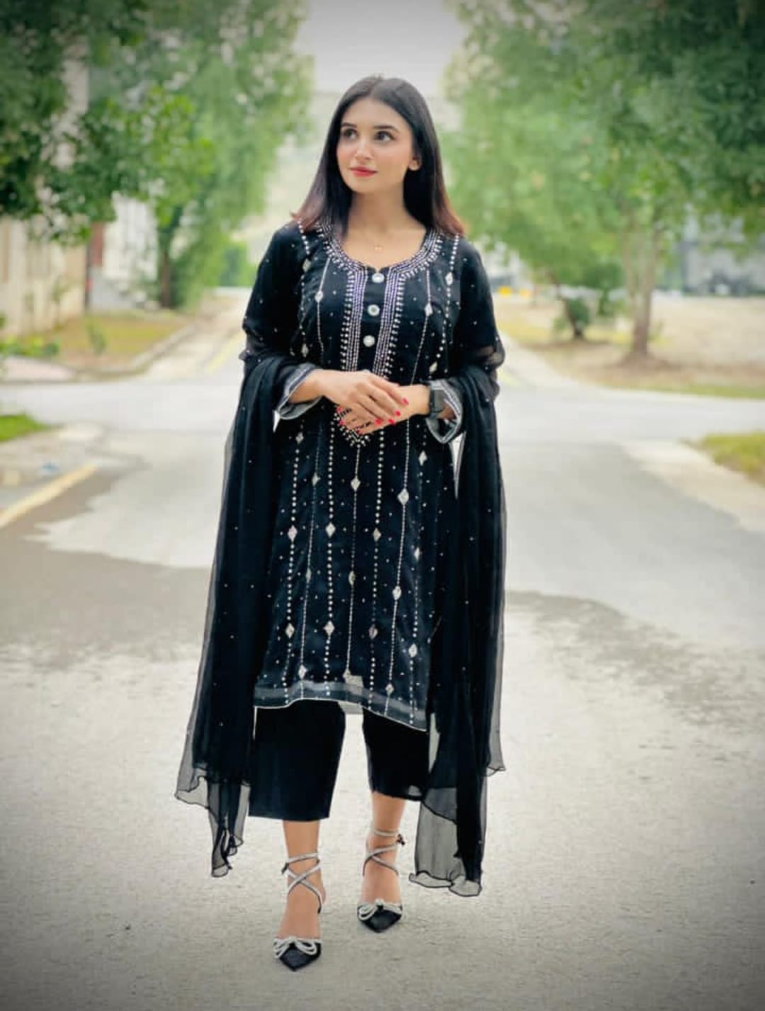 "Summer Lawn 3 Piece Suit – Embroidered with Chiffon Dupatta"(18 color)